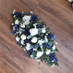fwthumbDark Blue & White Coffin Spray.jpg